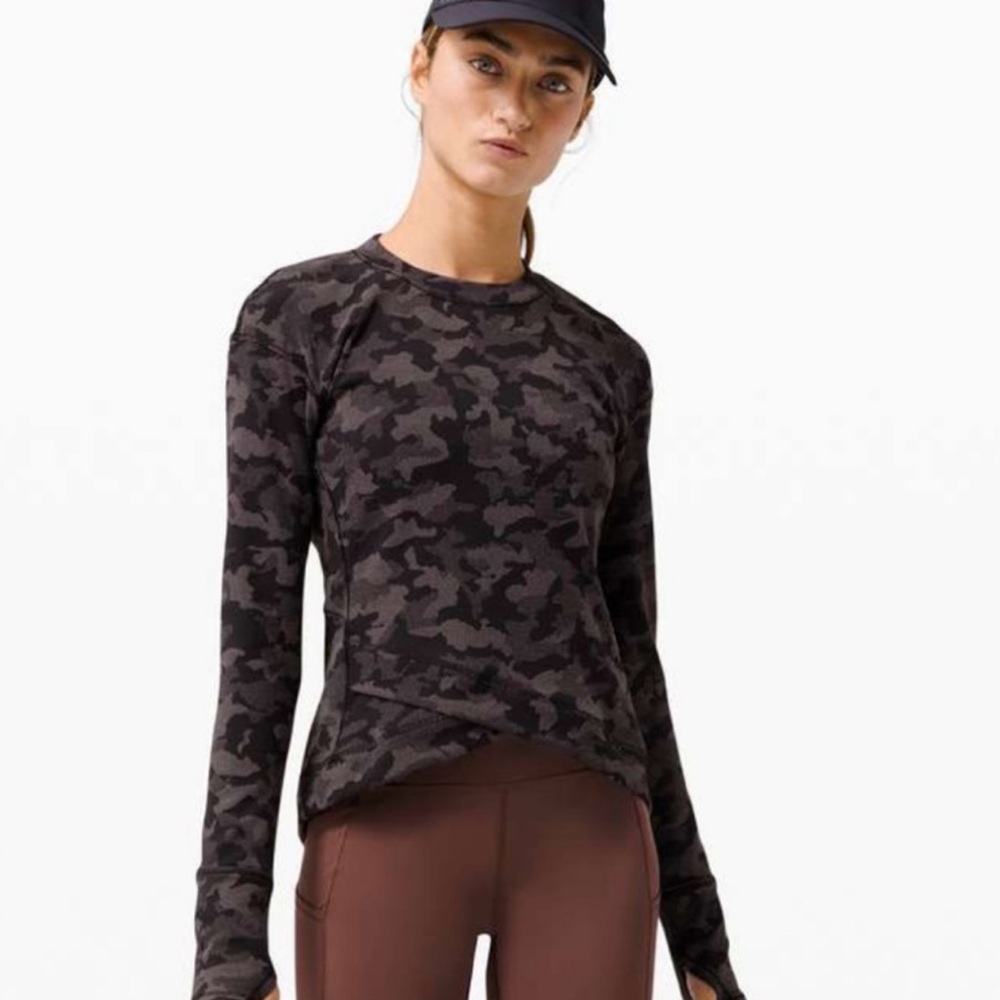 lululemon athletica Black Camouflage Long Sleeve Camo Thermal